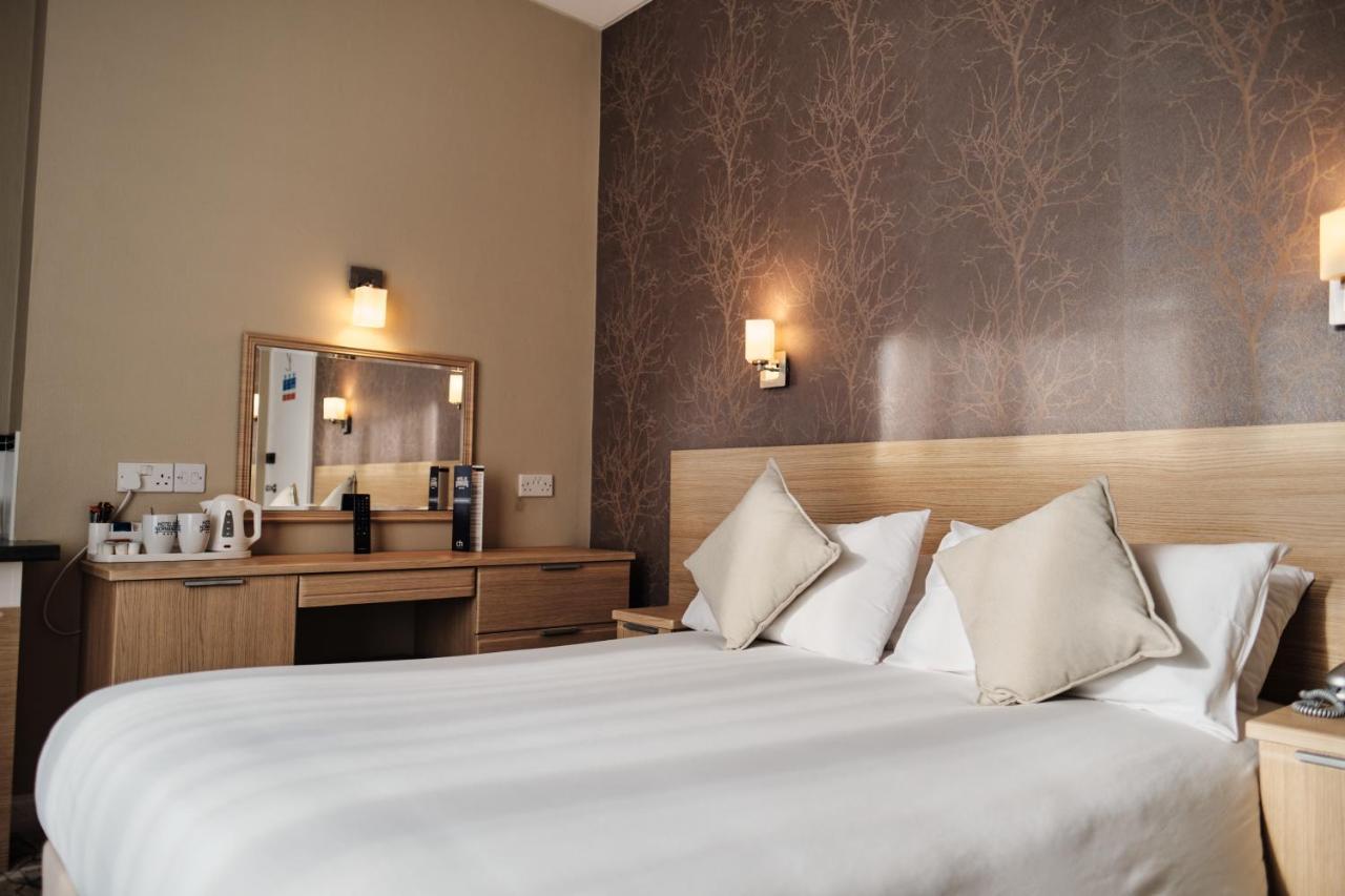 Hotel De Normandie Saint Helier Екстер'єр фото